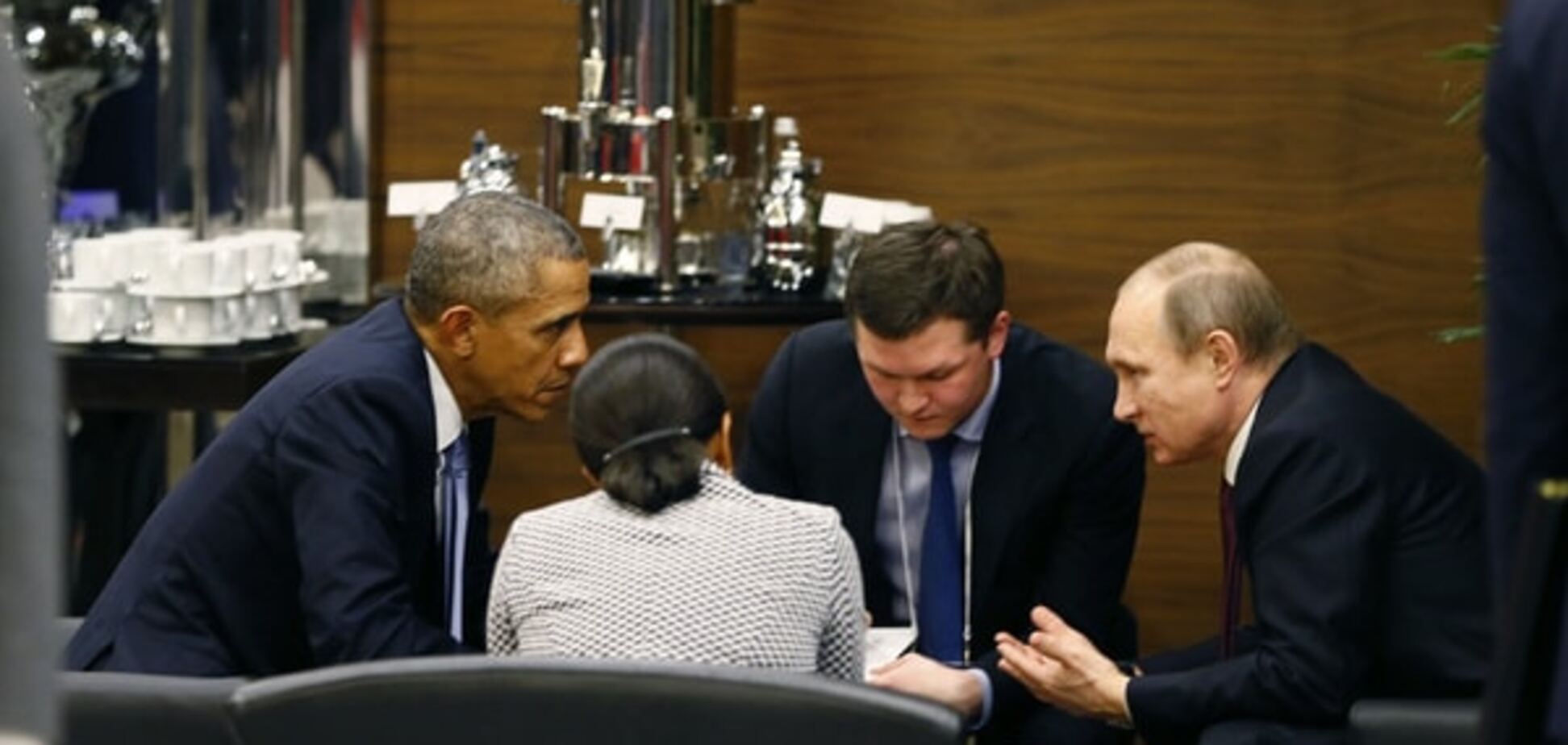 У Росії побачили посмішки в розмові Обами і Путіна на полях саміту G20