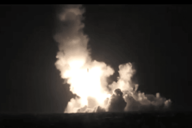 Росія запустила міжконтинентальні балістичні ракети: відеофакт