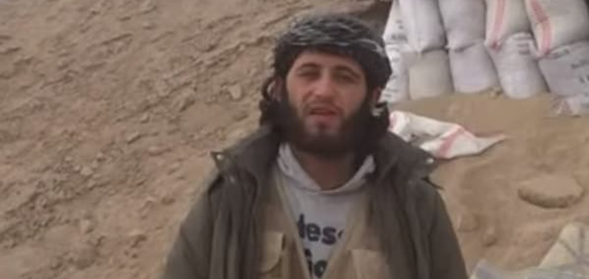 В Сирии репортера и боевика взорвали во время интервью: шокирующее видео