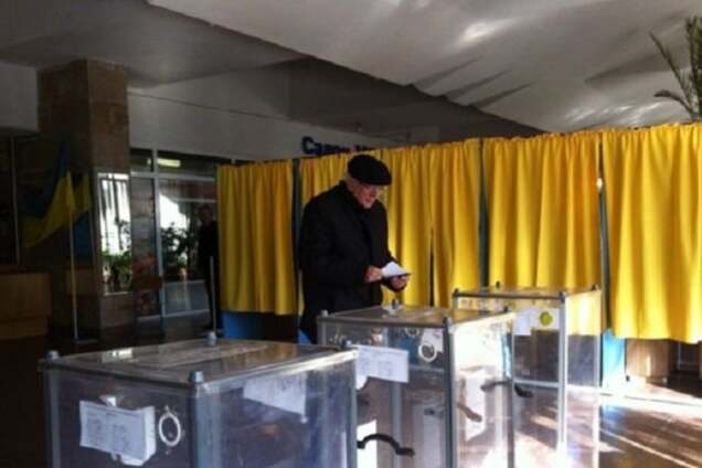 Старушки-разбойницы: в Полтаве задержаны пенсионерки за продажу голосов