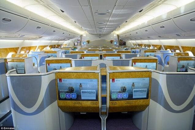 В Дубае создали самый вместительный в мире самолет: опубликованы фото