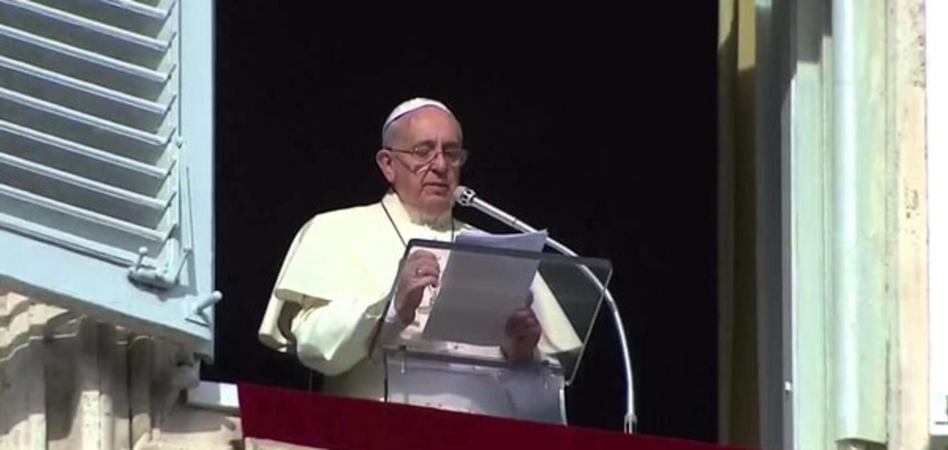 Папа Франциск про теракти в Парижі: це звірство і богохульство
