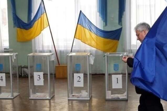 За 8 годин явка виборів у Києві склала менше 25%