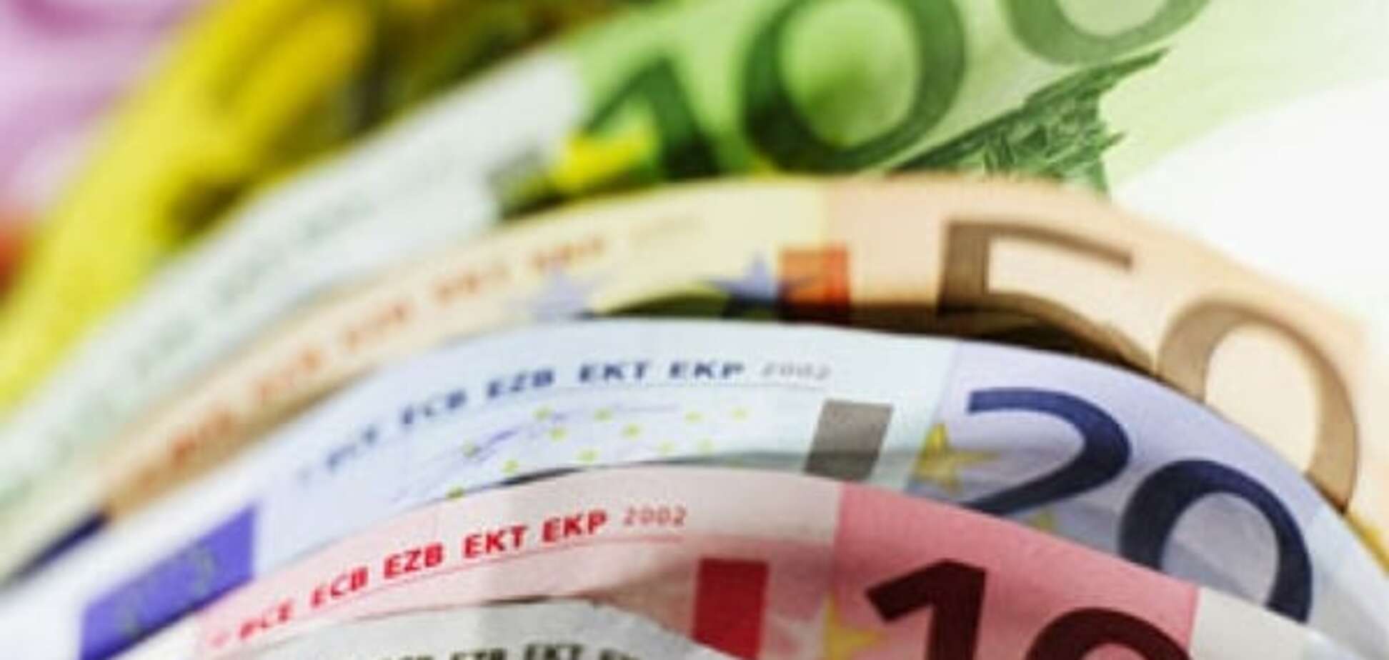 Падение евро: что повлияло на резкое снижение курса
