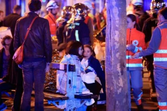 Що означають теракти у Парижі для України