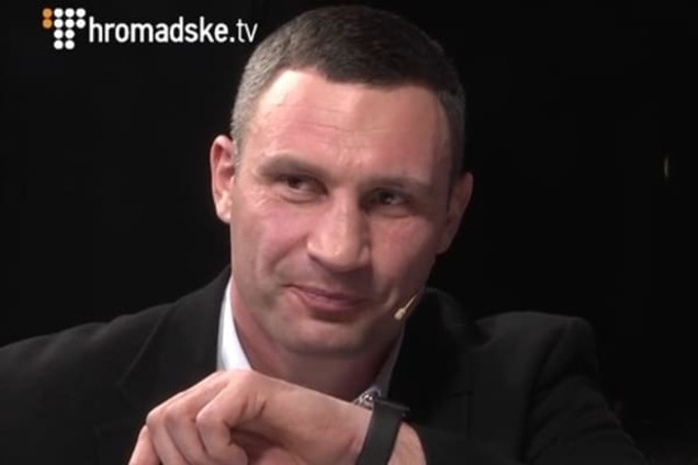 Саакашвили поздравил Кличко с победой на выборах