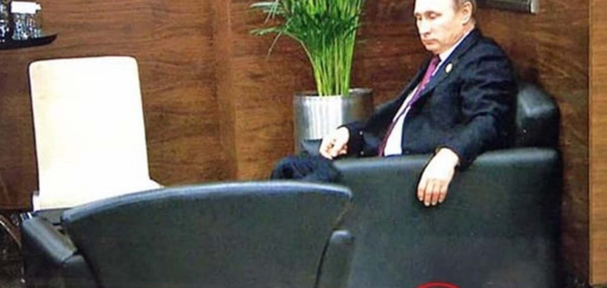 'Послали на йух': соцмережі підірвало фото сумного Путіна з пластиковою пляшкою