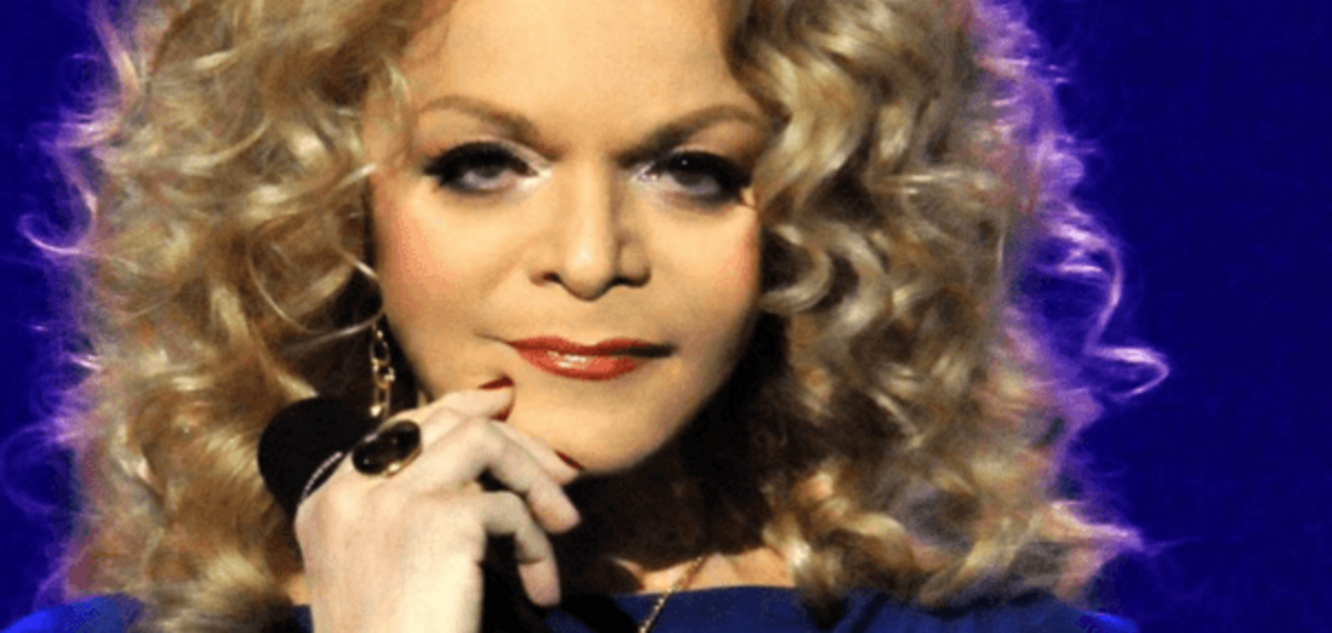 60-летняя Долина показала фигуру в купальнике