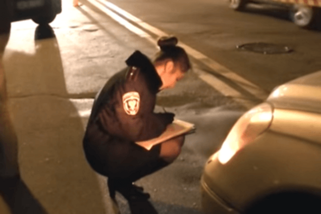 В Киеве Lexus сбил копа: в МВД рассказали подробности нападения на полицейского. Опубликованы видео