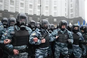 Бойцы "Беркута" у здания Кабмина в 2014 году