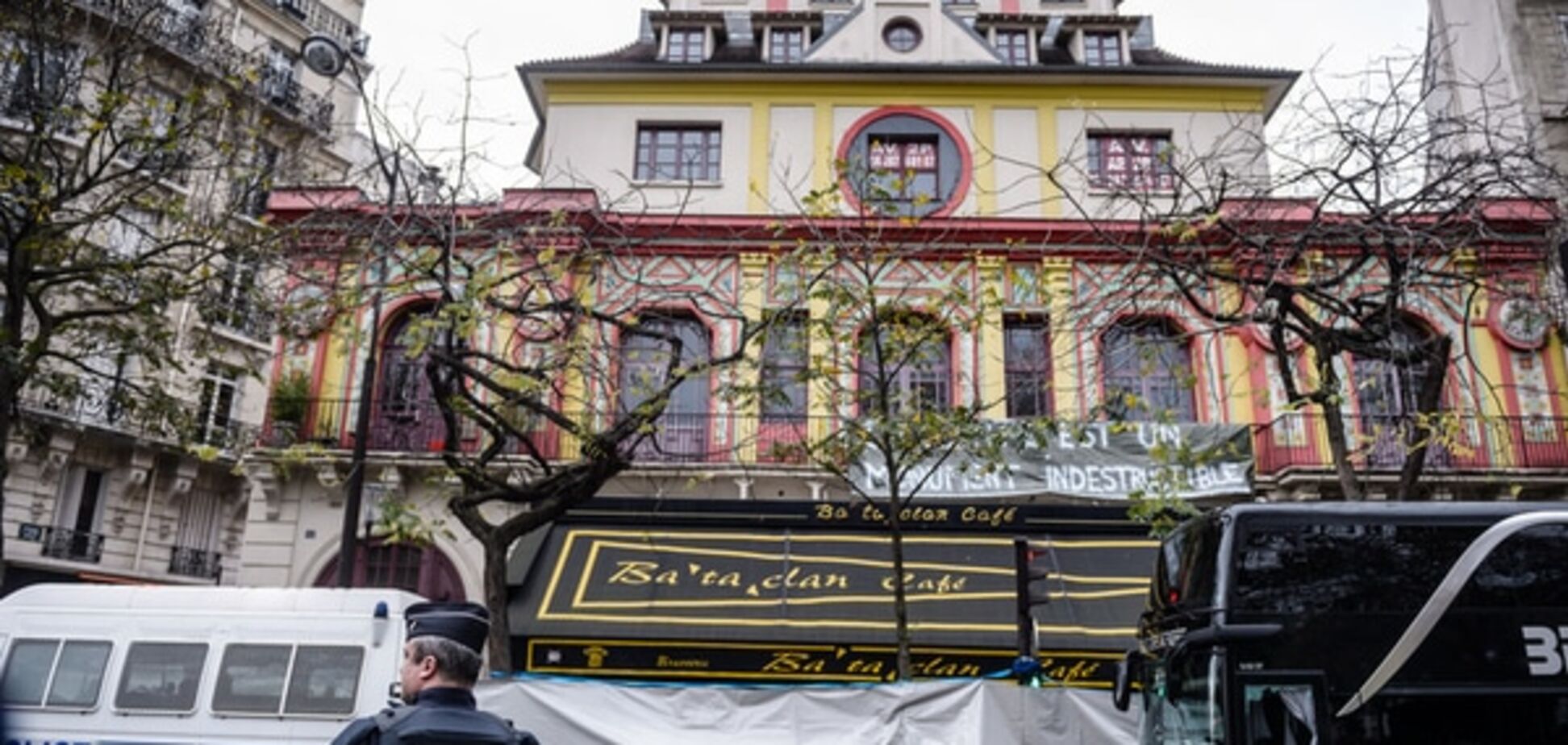 'Нам объявили войну': выживший в 'Батаклане' рассказал о мотивах террористов