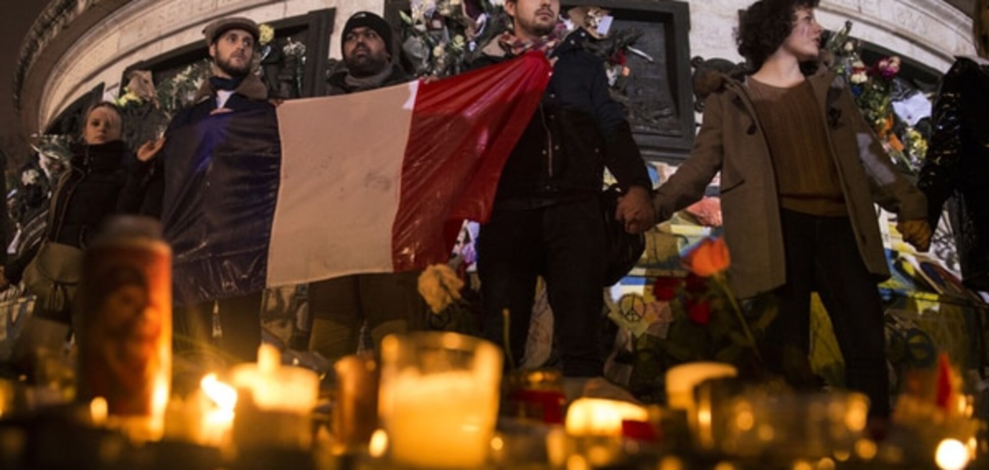 'Мы готовы': полиция нашла СМС террориста о начале атаки в Париже