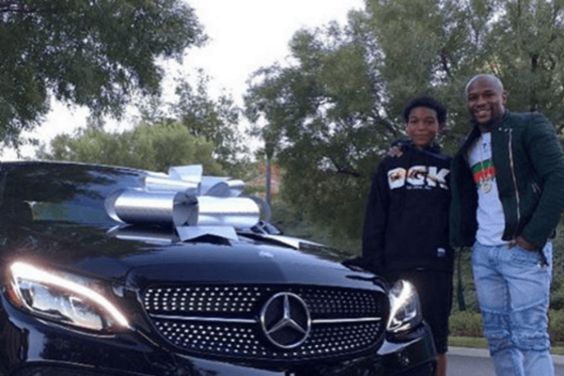 Лучший боксер мира купил сыну на 16-летие 'игрушку' за $80 тысяч: фото подарка