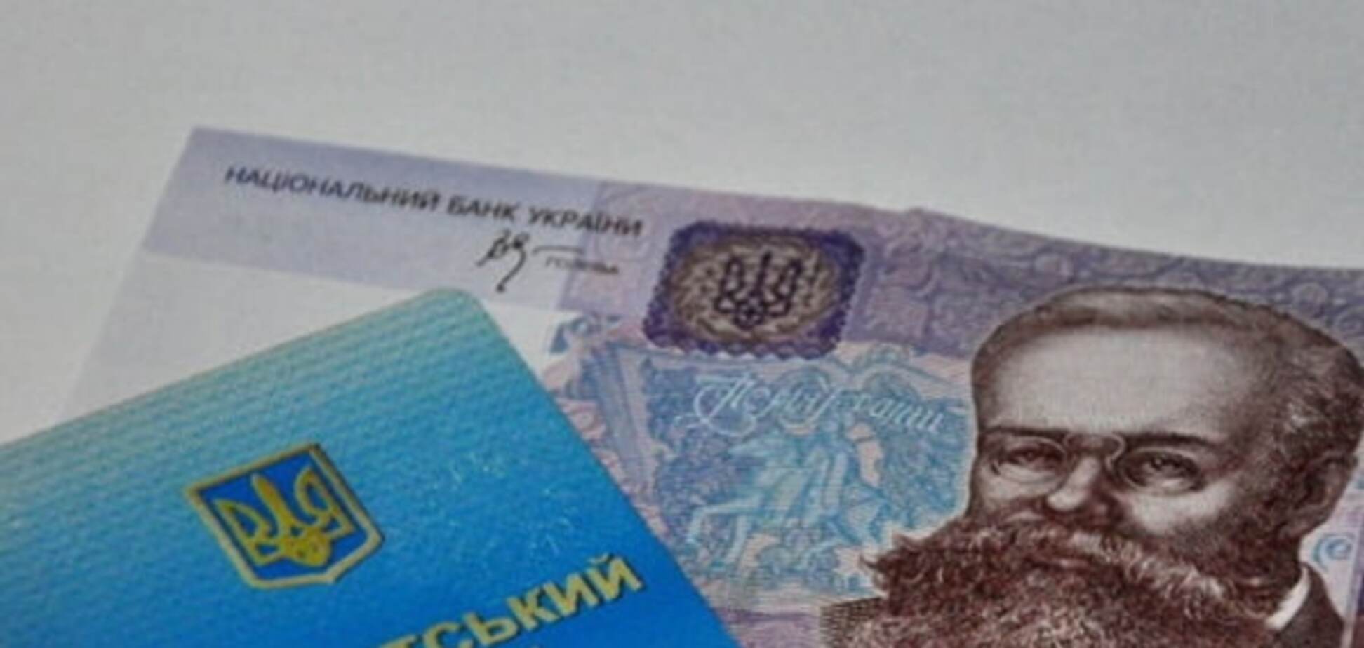 Порошенко розгляне питання про підвищення стипендій