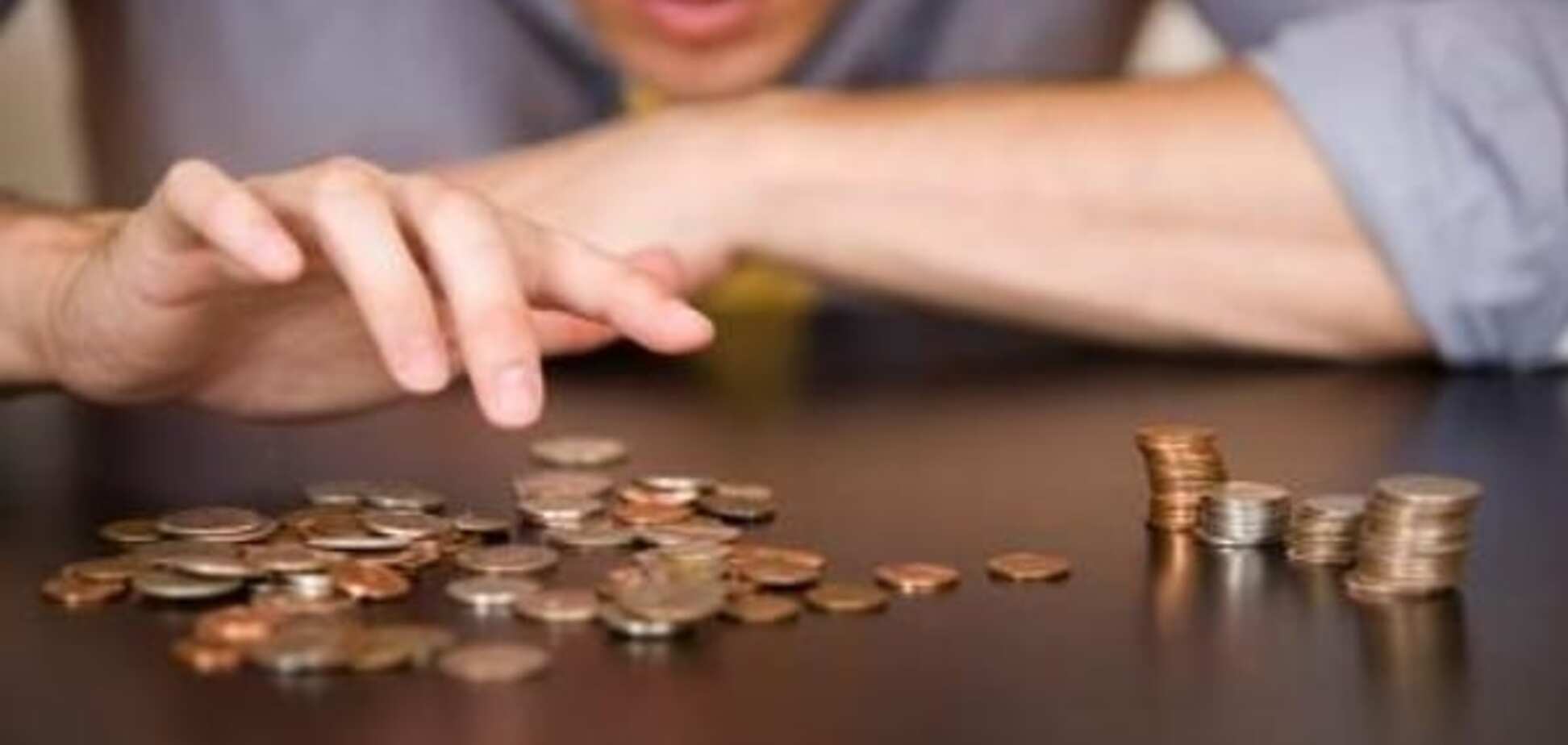 Россияне всего за месяц потеряли почти 11% зарплаты