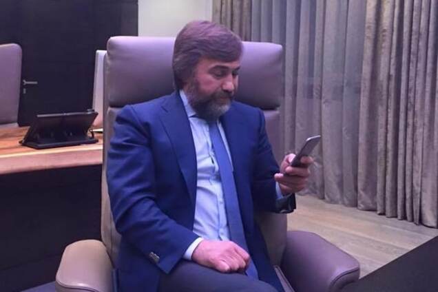 Новинский вернулся в Киев из России: фотофакт