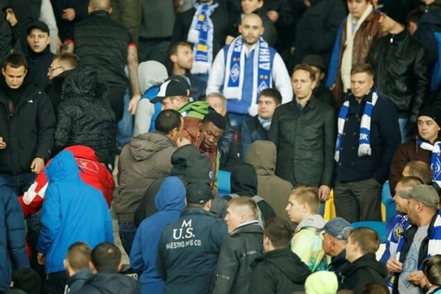 'Без свідомості з розбитою головою': нові подробиці побиття темношкірих фанатів на матчі 'Динамо' - 'Челсі'