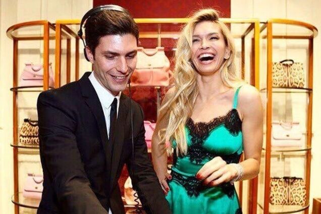 Вера Брежнева показала обручальное кольцо на гламурной тусовке в Москве