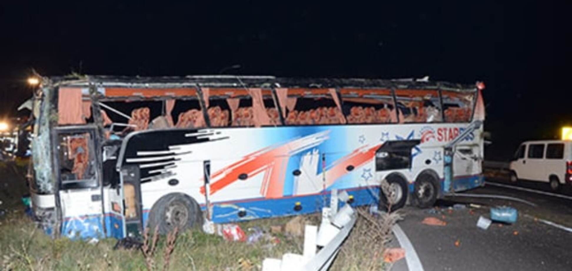 Украинский автобус попал в ДТП в Австрии: опубликованы фото с места аварии