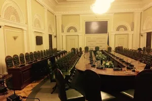 В Раде депутаты ушли от старого и расселись по "фэн-шую": фотофакт