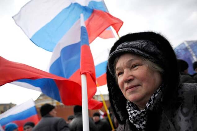 Россияне считают свою страну не агрессором, а скорее жертвой - опрос