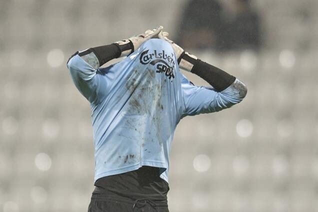 В Дании жестко поглумились над вратарем 'Динамо': видео издевательства