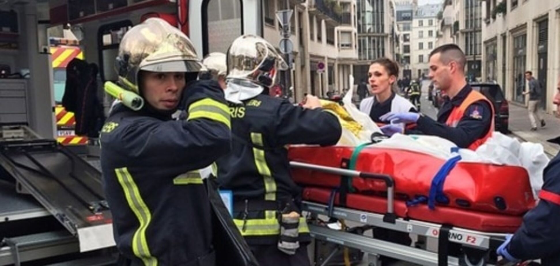 Ще один постраждалий від терактів у Парижі помер у лікарні