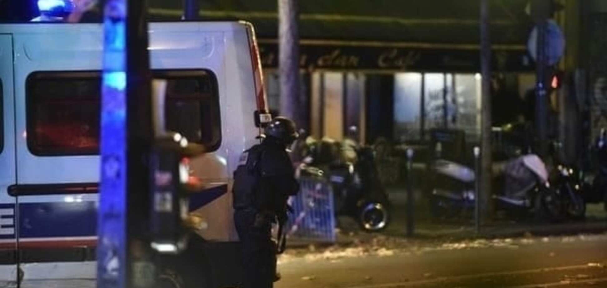 Теракти у Франції: упізнали шостого терориста і продовжили режим НС