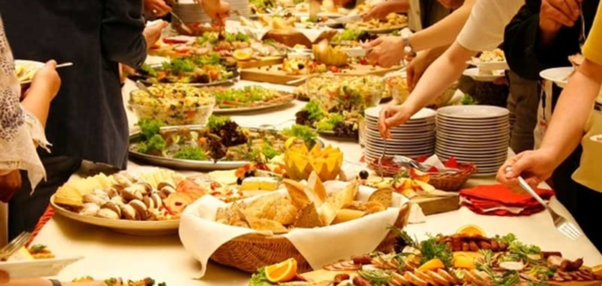 Не час гуляти: Тука залишив бюджетників без 'банкетів-фуршетів'