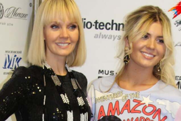 Прогиб засчитан: Валерия назвала Лорак достойной получить российскую премию