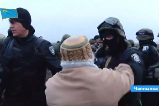 Опубликовано видео штурма силовиками участников блокады Крыма