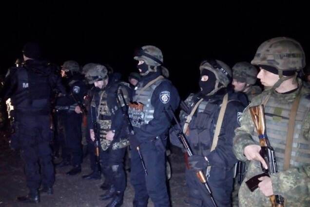 Силовикам и участникам блокады Крыма удалось договориться