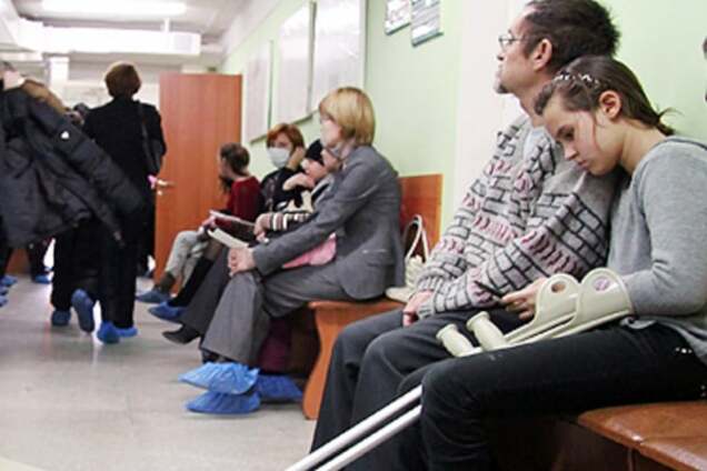 Біль і сльози: постраждалі в ДТП діти годинами чекають меддопомоги в лікарнях Києва