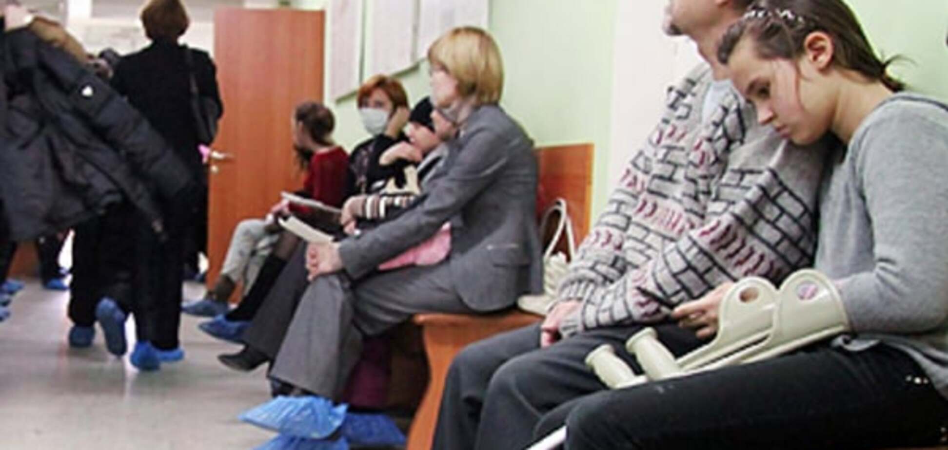 Боль и слезы: пострадавшие в ДТП дети часами ждут медпомощи в больницах Киева
