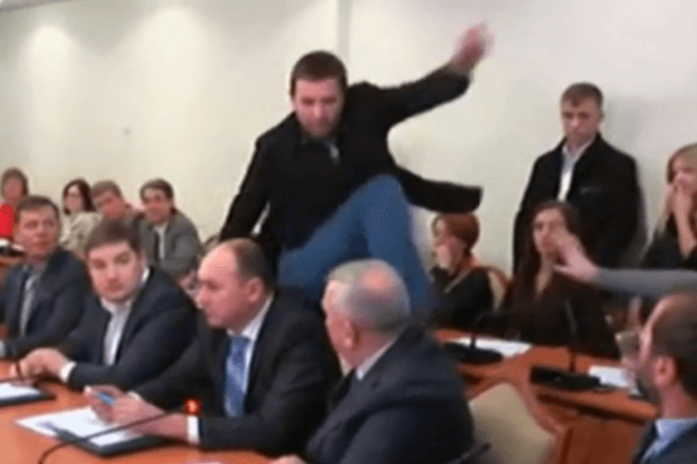 Нардеп: Парасюка пока никто не собирается лишать неприкосновенности