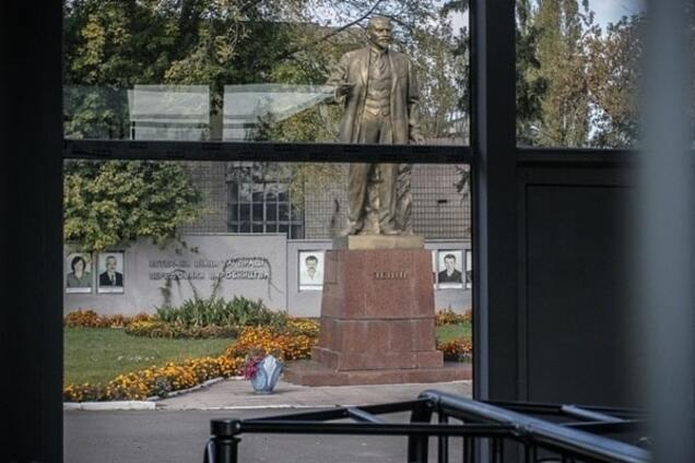 У Києві демонтують 12 пам'ятників Леніну
