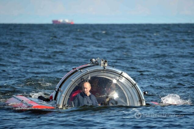 Знову заблукали? Біля берегів Шотландії шукають російський підводний човен