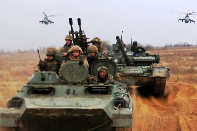 Танки, пушки, вертолеты: в сети появились яркие фото учений десантников