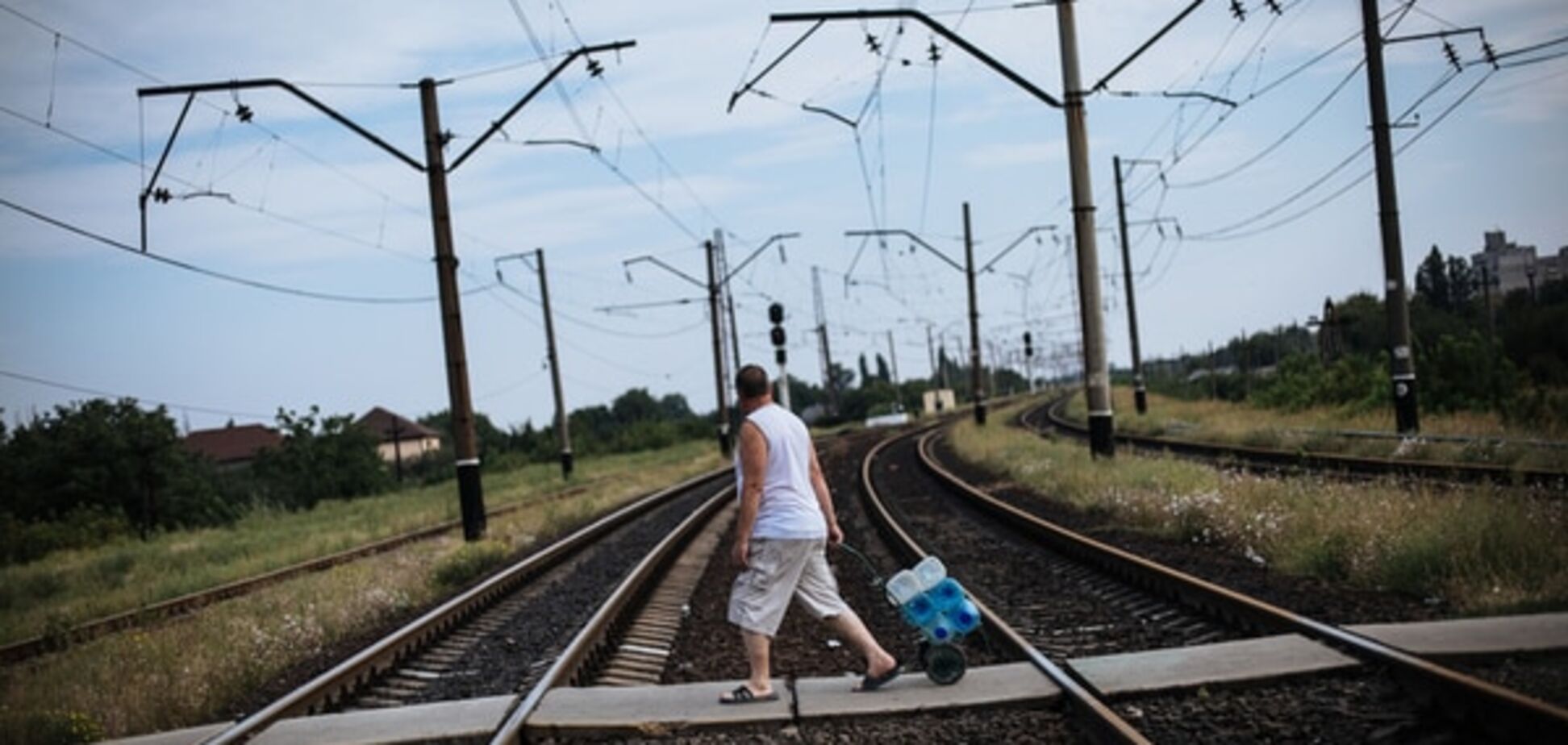 Українці залишають країну: за кордон збирається кожен п'ятий