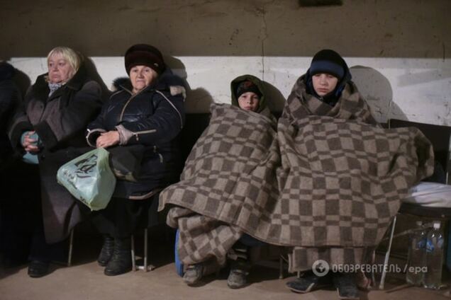 Холодні ігри: на Луганщині влаштовують молебні, щоб з'явилося опалення