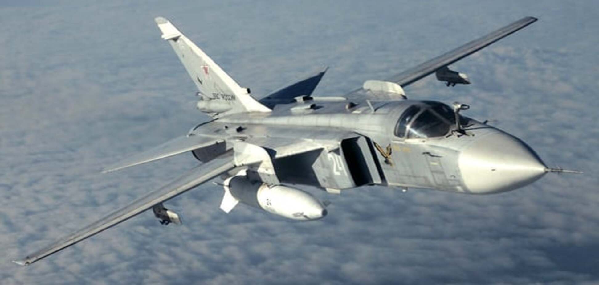 СМИ: оба летчика сбитого Су-24 живы