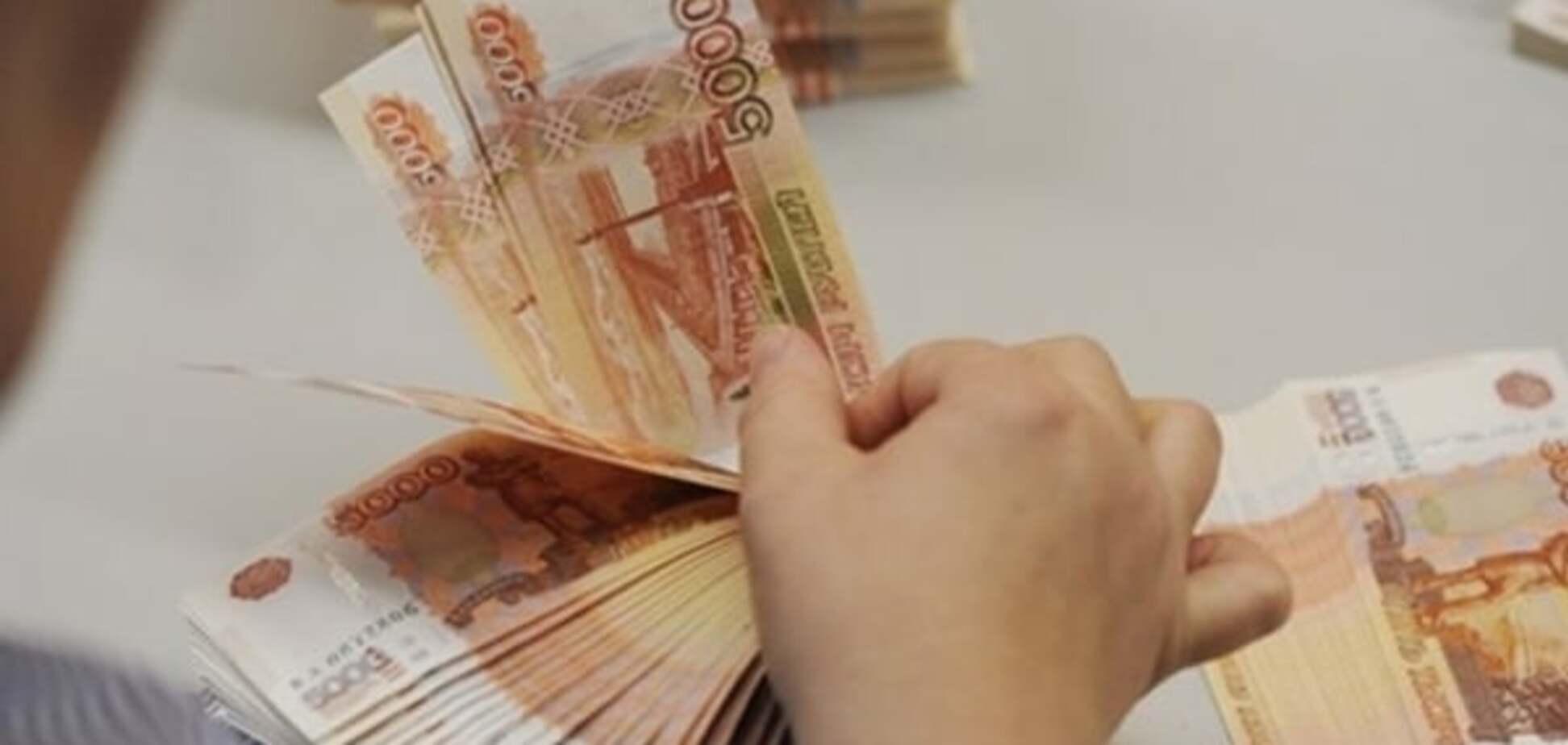 Научат Родину любить: россиян предупредили о повышении налогов