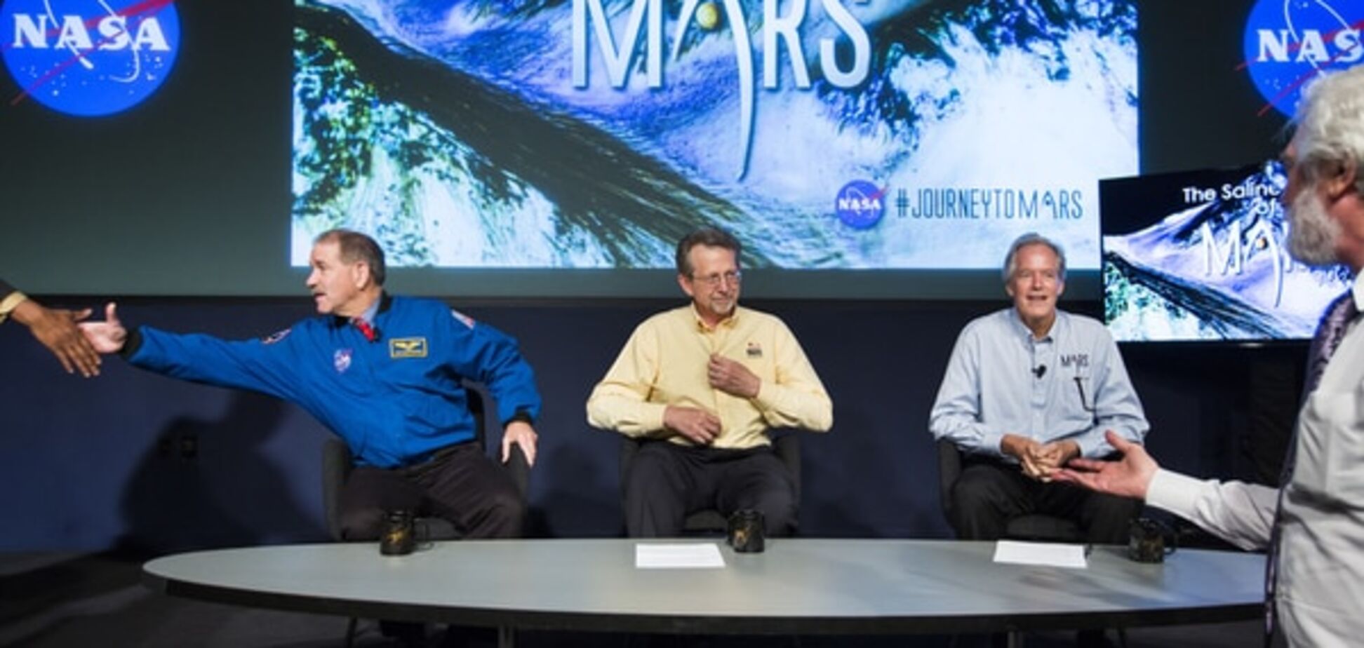 NASA стало ближе к полету на Марс: строят первые ракеты