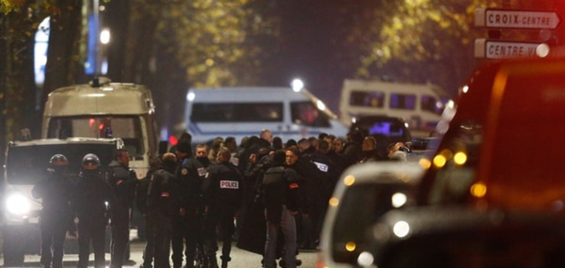 Французька поліція звільнила всіх заручників: один з нападників убитий