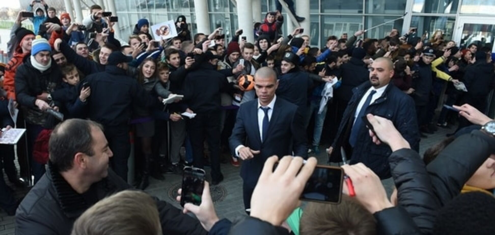Приезд 'Реала' вызвал во Львове грандиозный фурор: фото сумасшествия