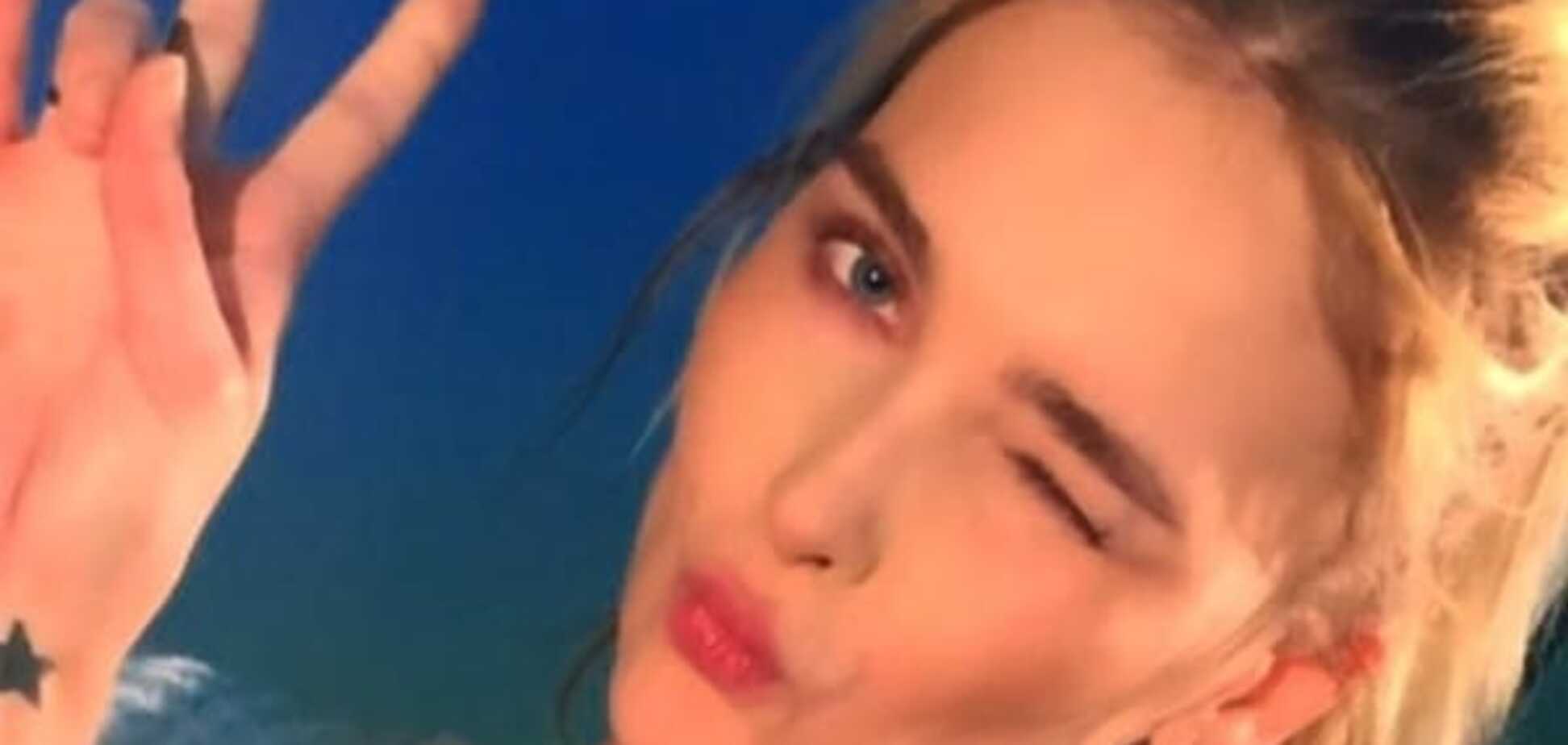 Снежана Онопка в халате поделилась фото из спальни