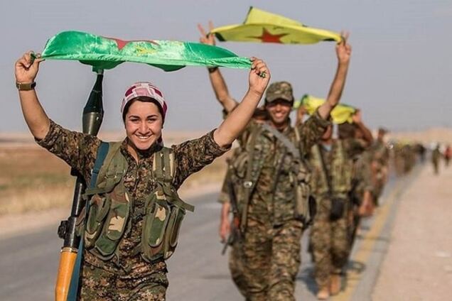 Пока Россия теряет самолеты над Турцией, курды окружают 'столицу' ИГИЛ