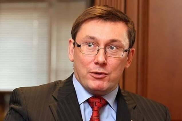 Або так, або відставка: Луценко поставив ультиматум Яценюку