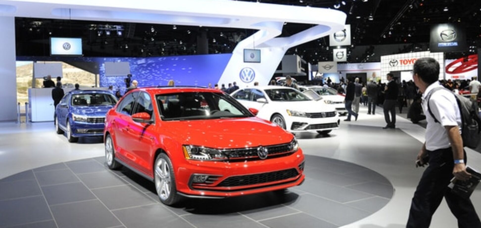 В Украине ввели новый налог на иномарки и импортные шины