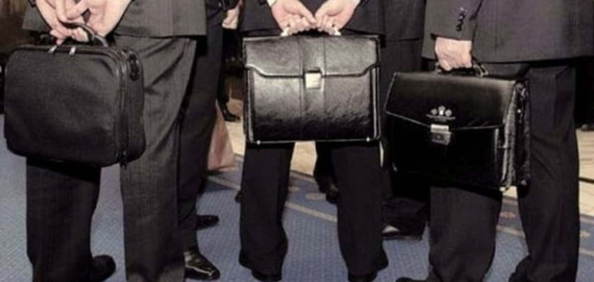 Друзья премьера забыли указать в декларациях доходы от бизнеса – СМИ